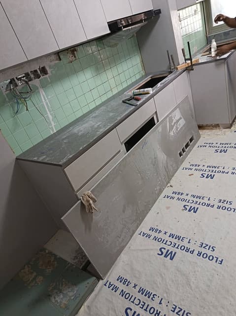 Kitchen Cabinate before